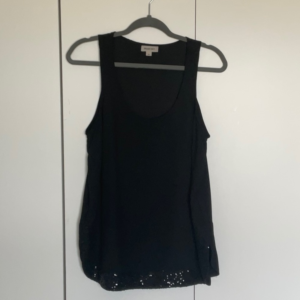 Smart set sequin detailed sleeveless blouse